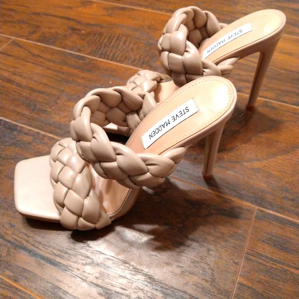 Steve Madden heels - Picture 1 of 7